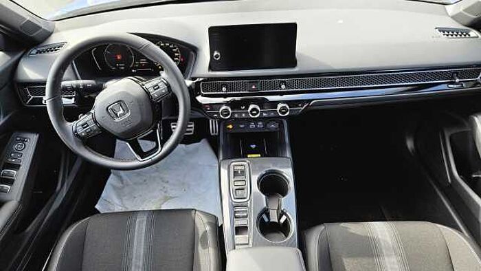 Honda Civic e: HEV 2.0 i-MMD Hybrid Sport