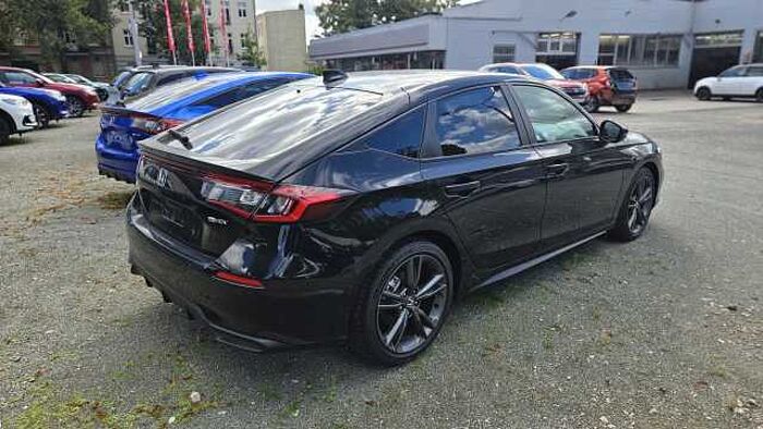 Honda Civic e: HEV 2.0 i-MMD Hybrid Sport