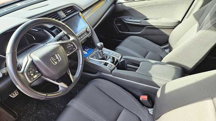 Honda Civic 1.0 i-VTEC Turbo Executive