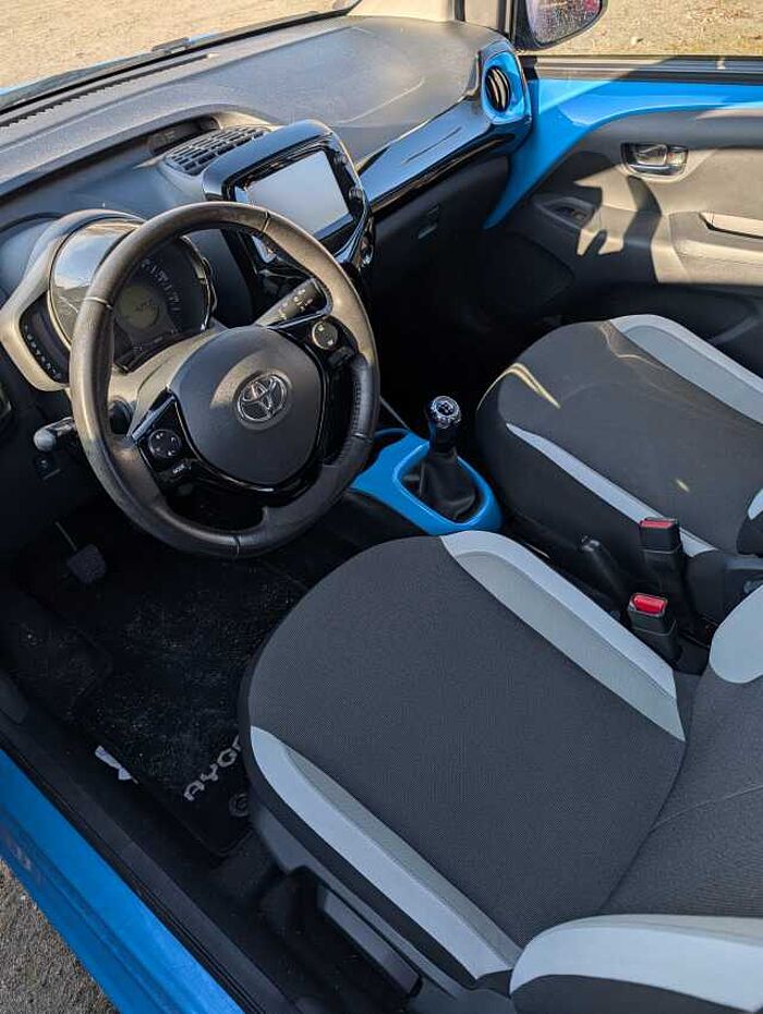 Toyota Aygo 5-Türer x-wave