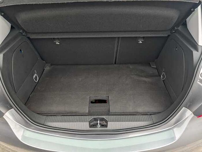 Opel Corsa 5-Türer 1.4 Automatik Innovation